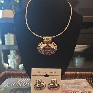 Elegant Goldtone and Silvertone Necklace and Earring Set